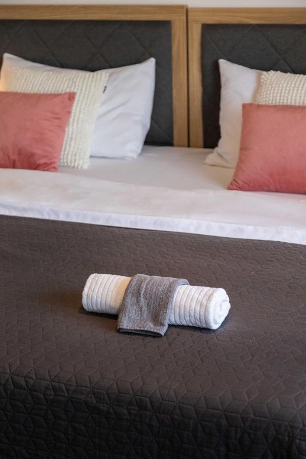 Kvaternik Square Rooms Zagreb Eksteriør bilde
